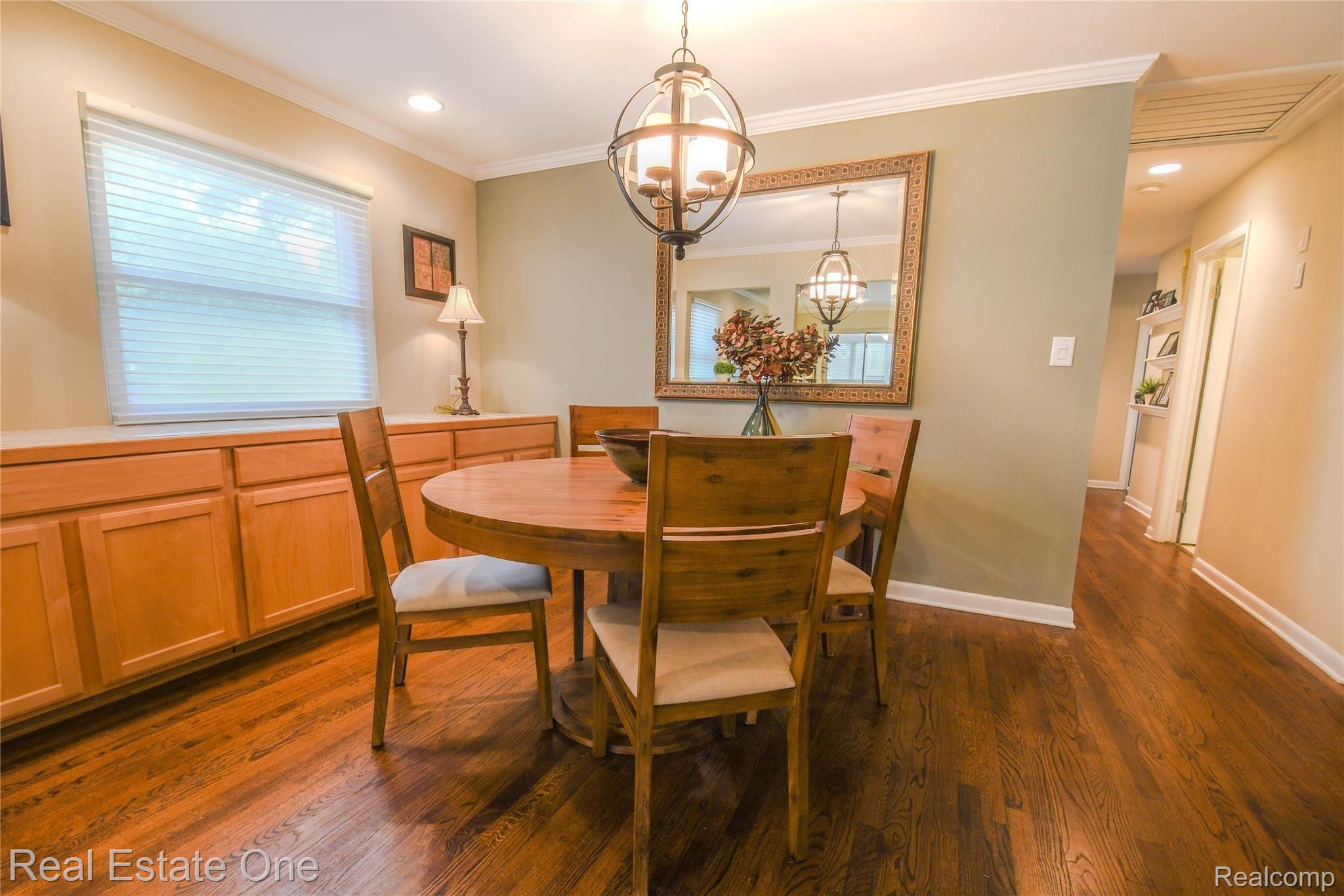 736 Ludlow Avenue Rochester, MI 48307 - Photo 17 of 42 736_Ludlow-19.jpg