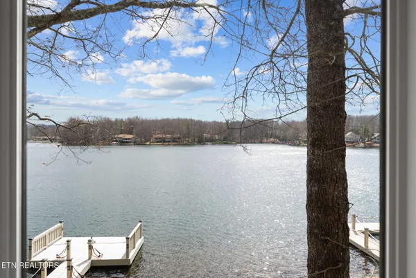 $257,500 | 112 Lakeshore Circle, Unit 111, Crossville, TN 38558