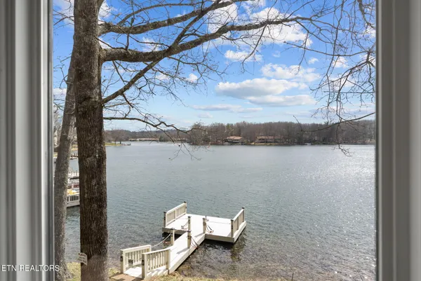 $257,500 | 112 Lakeshore Circle, Unit 111, Crossville, TN 38558