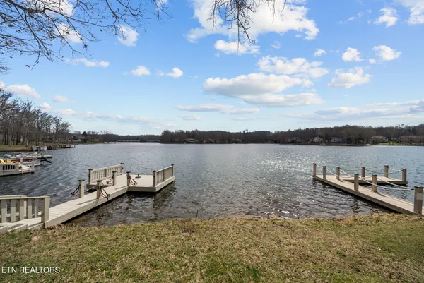 $257,500 | 112 Lakeshore Circle, Unit 111, Crossville, TN 38558
