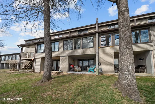$257,500 | 112 Lakeshore Circle, Unit 111, Crossville, TN 38558