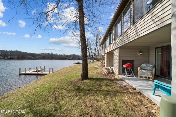 $257,500 | 112 Lakeshore Circle, Unit 111, Crossville, TN 38558
