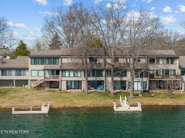 $257,500 | 112 Lakeshore Circle, Unit 111, Crossville, TN 38558