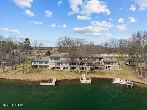 $257,500 | 112 Lakeshore Circle, Unit 111, Crossville, TN 38558