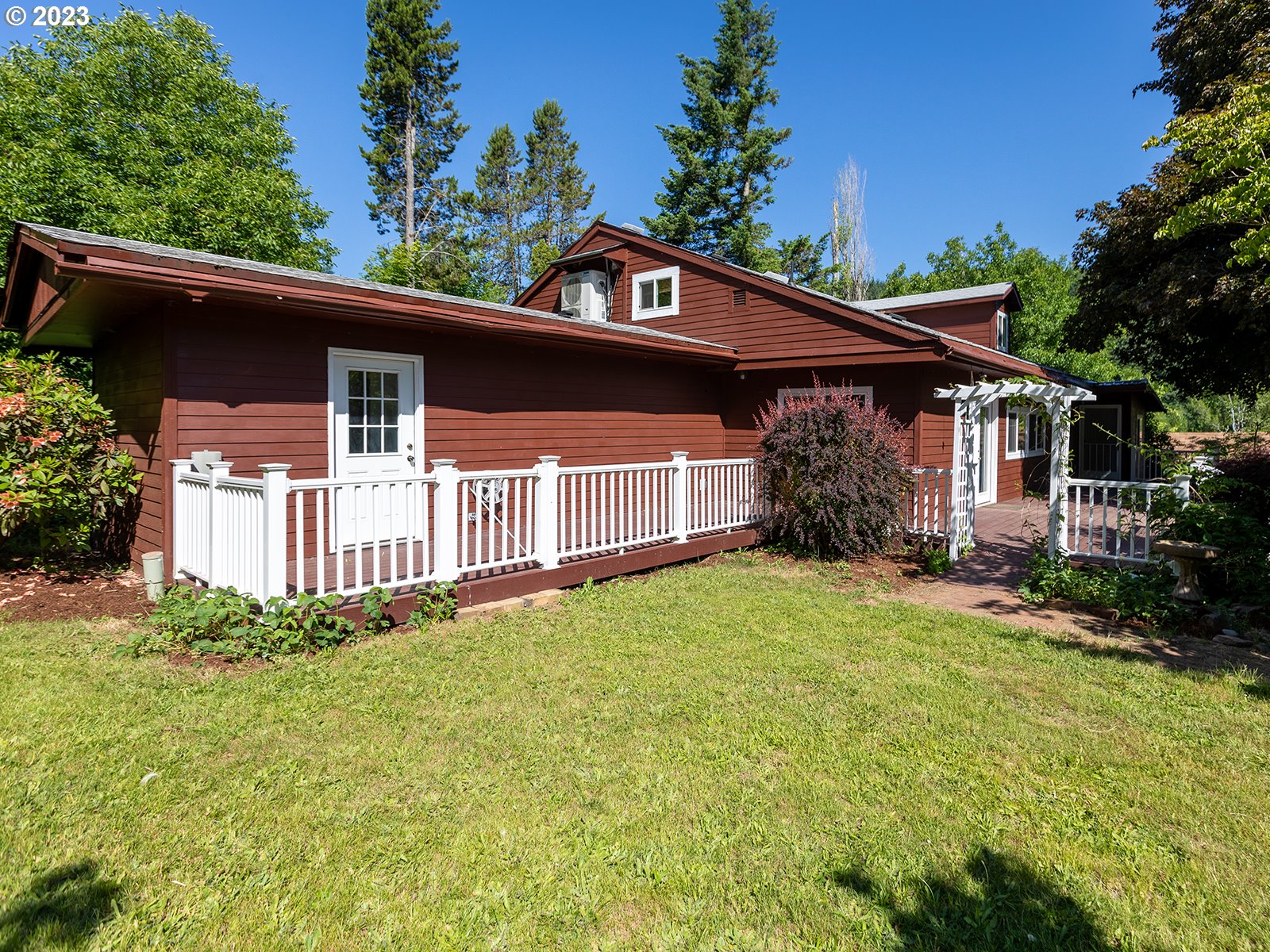 142 Little Road Stevenson, WA 98648 - Photo 1 of 37 Gallery Image 1
