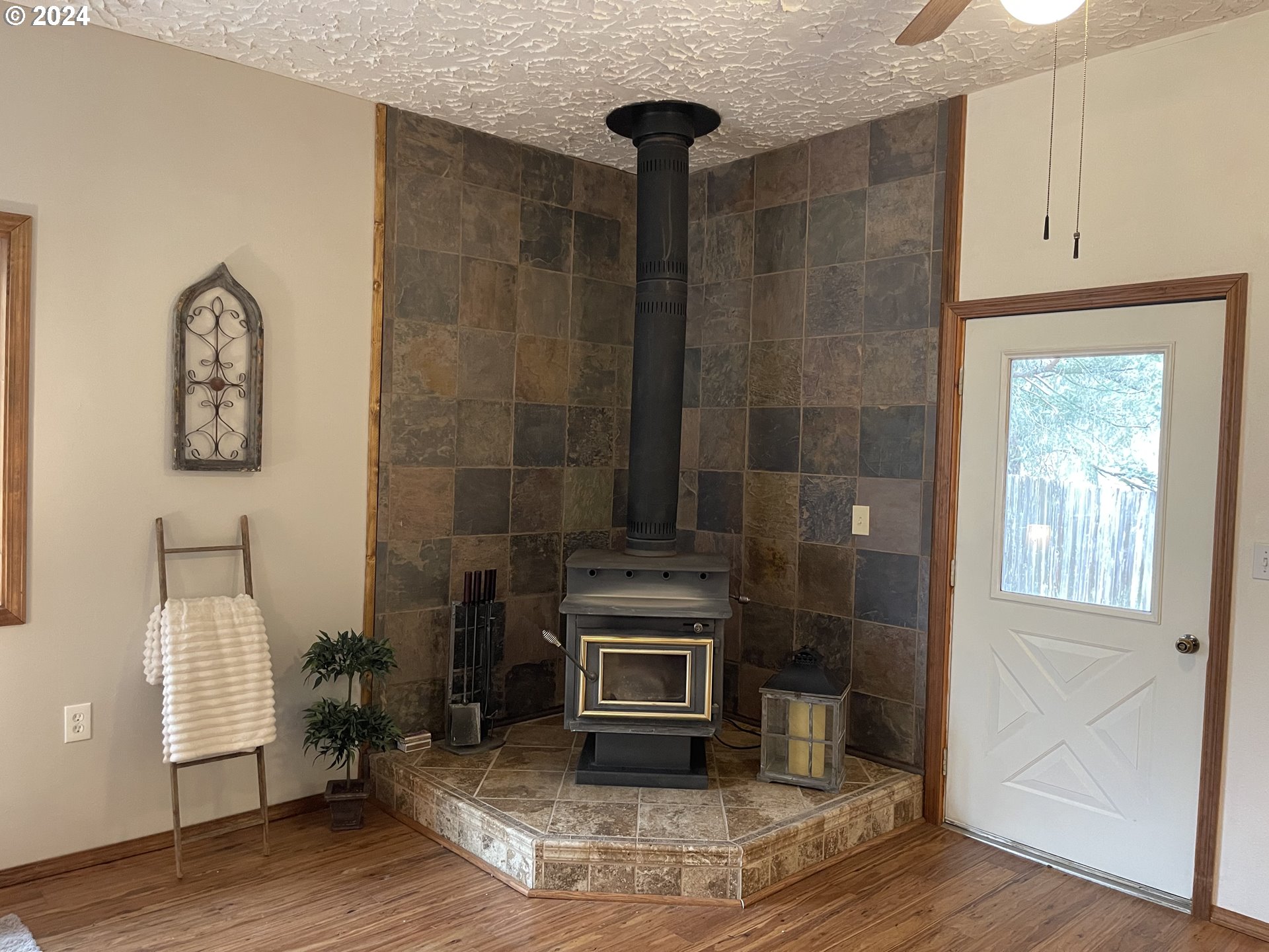 142 Little Road Stevenson, WA 98648 - Photo 3 of 37 Gallery Image 3