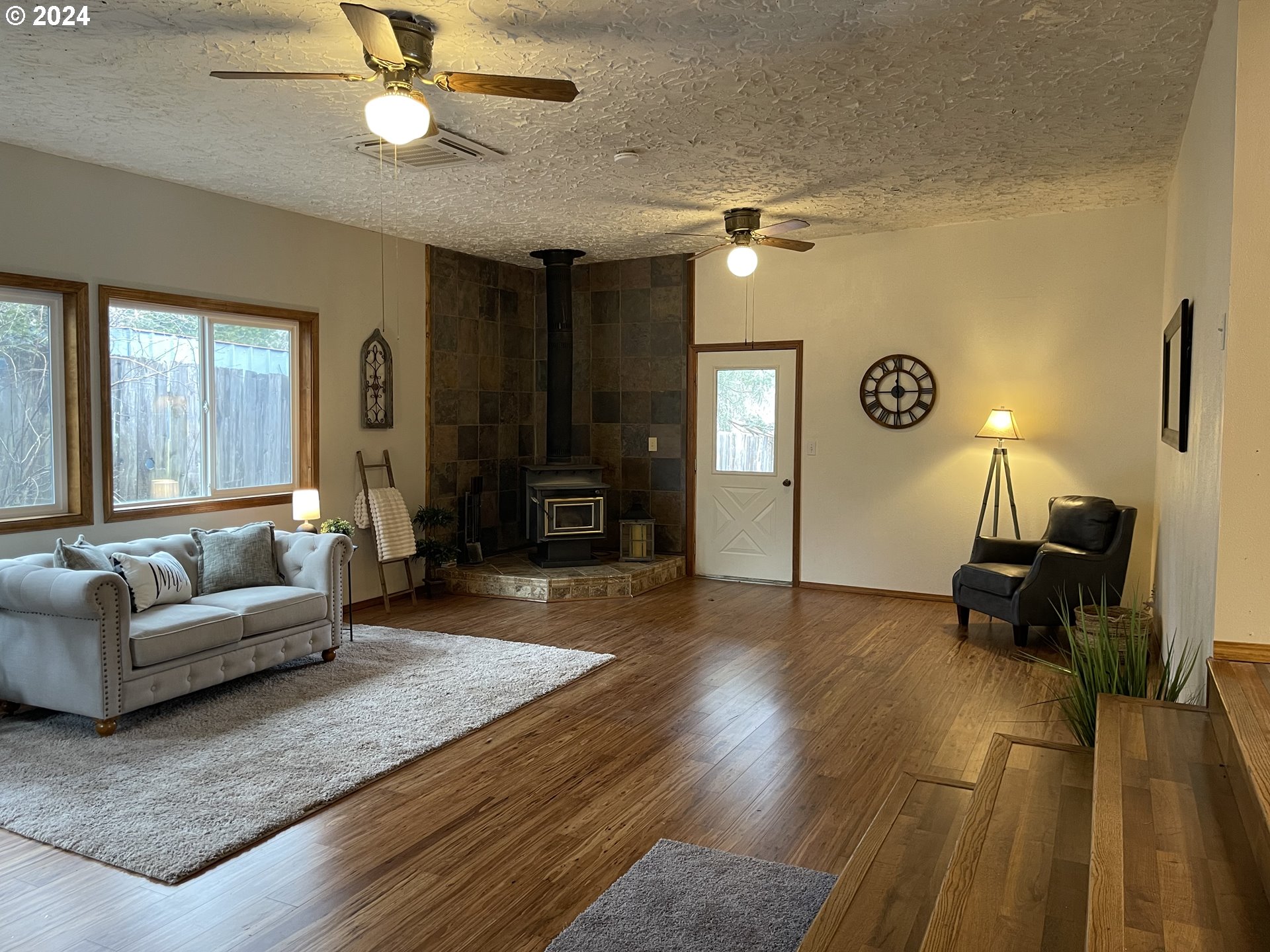 142 Little Road Stevenson, WA 98648 - Photo 5 of 37 Gallery Image 5