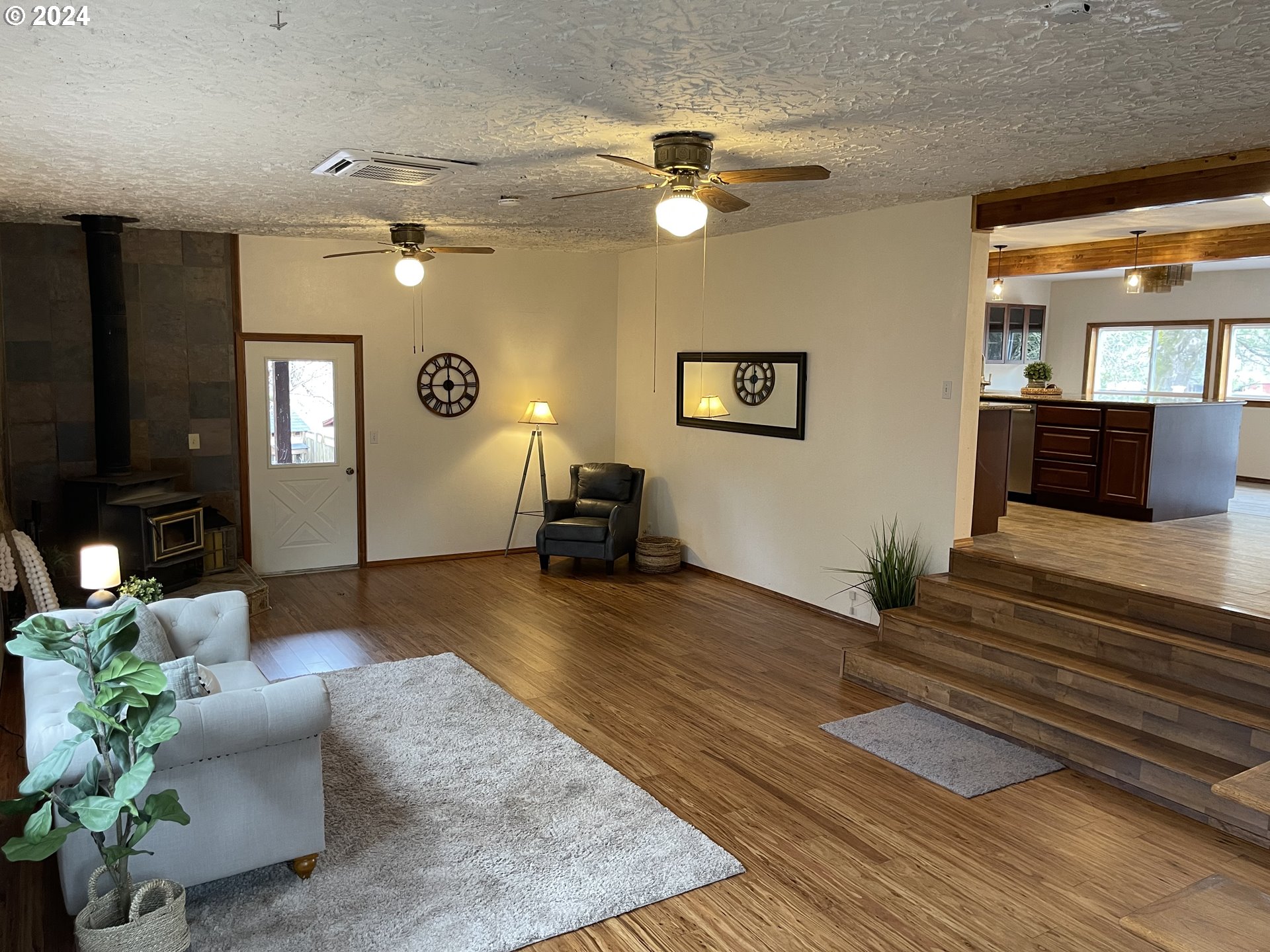 142 Little Road Stevenson, WA 98648 - Photo 6 of 37 Gallery Image 6