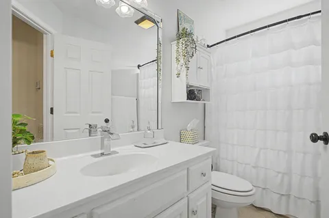 $400,000 | 160 Putter Point Drive, Gallatin, TN 37066