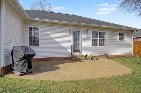 $400,000 | 160 Putter Point Drive, Gallatin, TN 37066