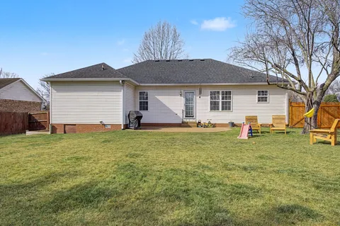 $400,000 | 160 Putter Point Drive, Gallatin, TN 37066