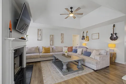 $400,000 | 160 Putter Point Drive, Gallatin, TN 37066