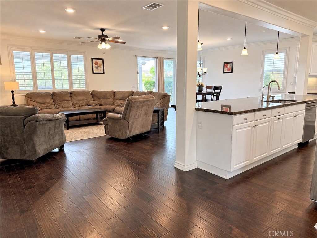13122 Capricornio Street Riverside, CA 92503 - Photo 3 of 48 Gallery Image 3