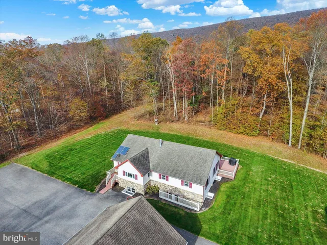 $200,000 | 7504 Raccoon Valley Road, Millerstown, PA 17062