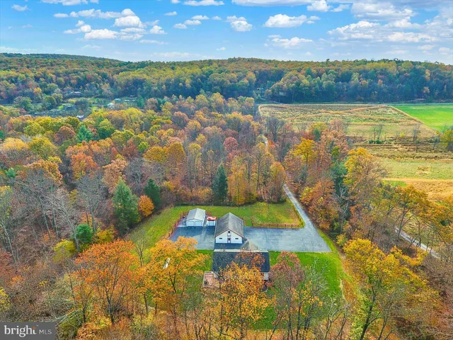 $200,000 | 7504 Raccoon Valley Road, Millerstown, PA 17062