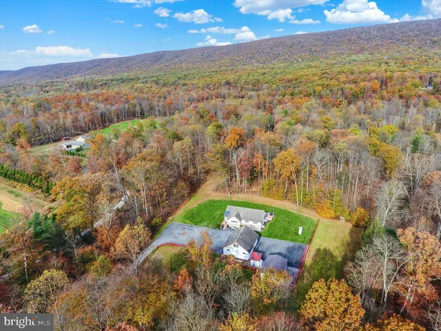 $200,000 | 7504 Raccoon Valley Road, Millerstown, PA 17062