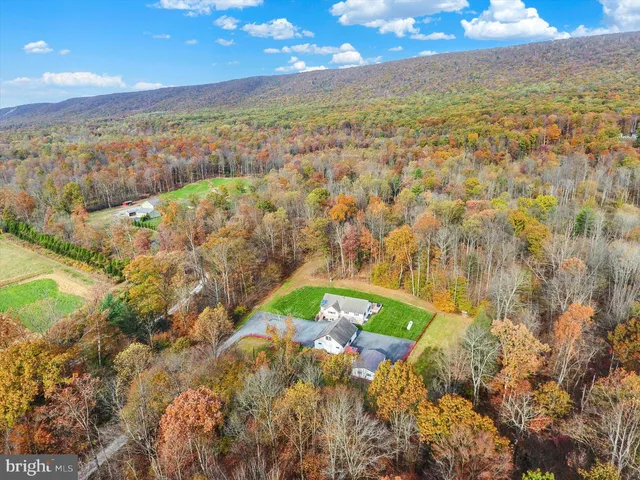 $200,000 | 7504 Raccoon Valley Road, Millerstown, PA 17062