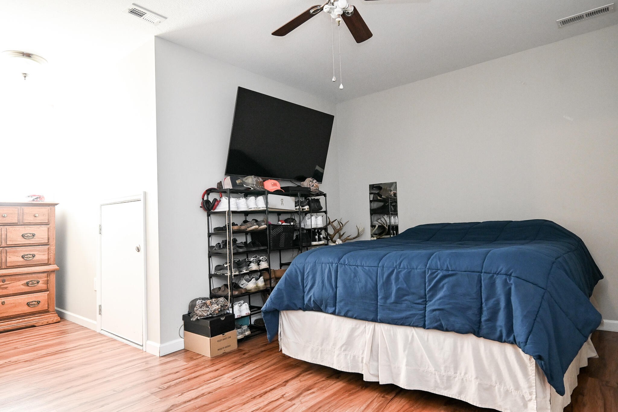 276 Mason Road McDonald, TN 37353 - Photo 51 of 67 a bedroom with a bed and flat screen tv