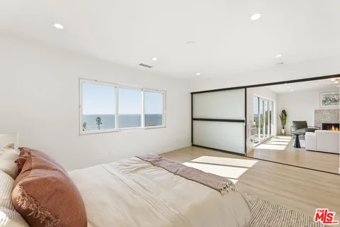 $1,699,000 | 2442 South Coast Highway, Unit 3, Laguna Beach, CA 92651