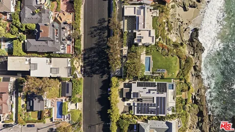 $1,699,000 | 2442 South Coast Highway, Unit 3, Laguna Beach, CA 92651