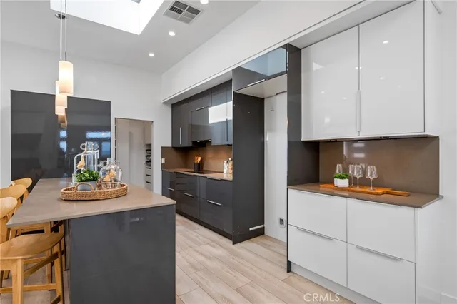 $1,700,000 | 726 West 37th Street, Unit 726728, San Pedro, CA 90731