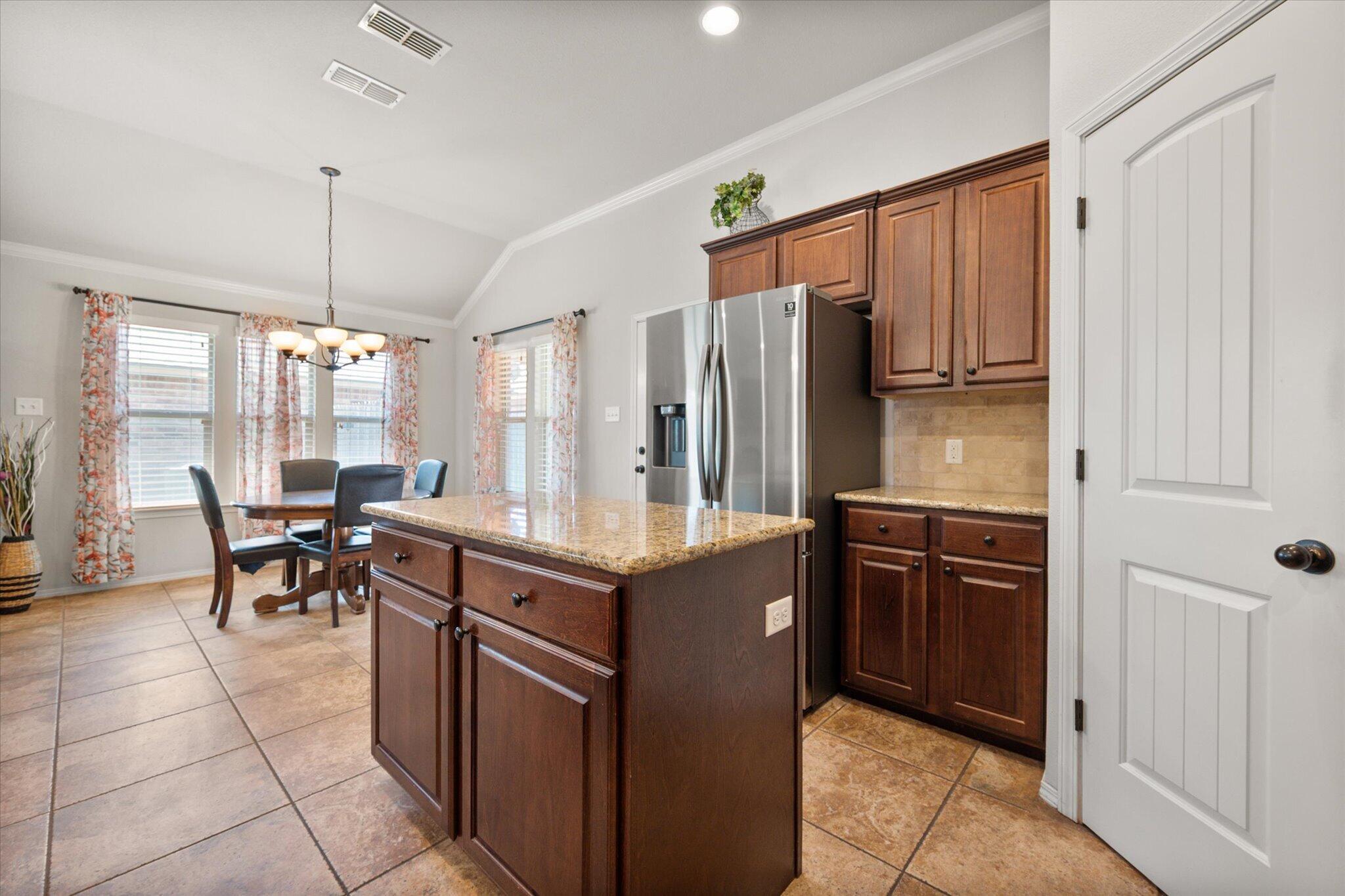 3007 111th Street Lubbock, TX 79423 - Photo 15 of 32 25-3007 111th St9042