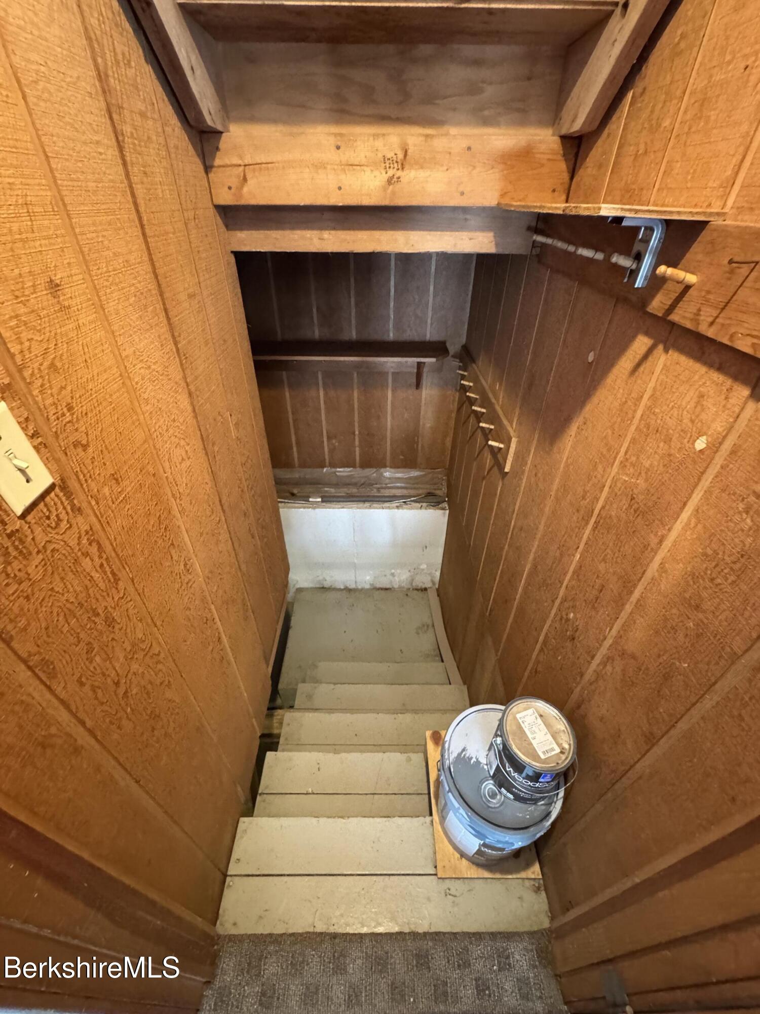 271 Brodie Mountain Road Hancock, MA 01237 - Photo 23 of 27 a view of entryway