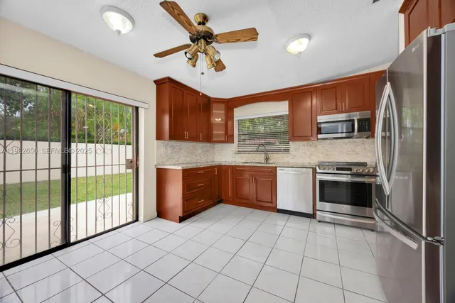 $4,100 | 9400 Southwest 120th Avenue, Miami, FL 33186