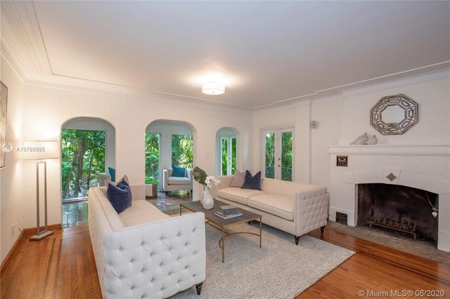 $1,300,000 | 6812 San Vicente Street, Coral Gables, FL 33146