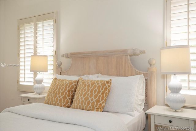 $1,300,000 | 6812 San Vicente Street, Coral Gables, FL 33146