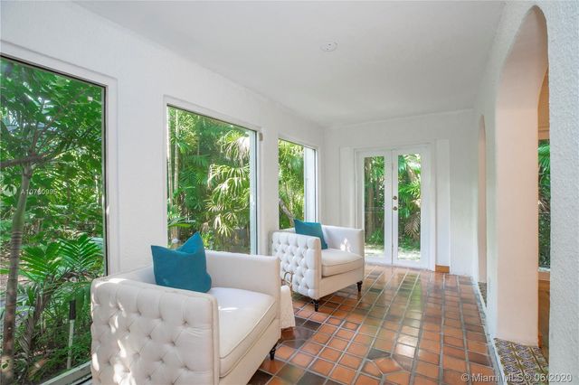 $1,300,000 | 6812 San Vicente Street, Coral Gables, FL 33146