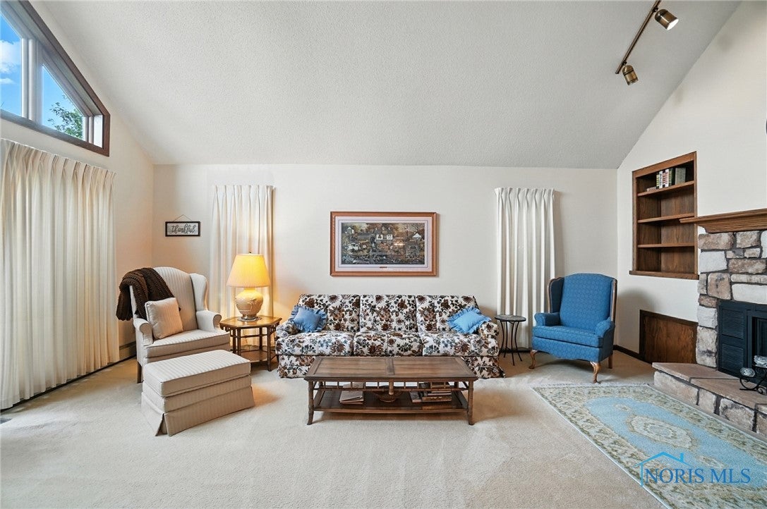 10464 Five Point Road Perrysburg, OH 43551 - Photo 11 of 48 Gallery Image 11