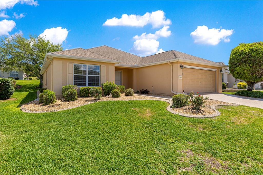 12643 Southeast 97th Terrace Road Summerfield, FL 34491 - Photo 2 of 53