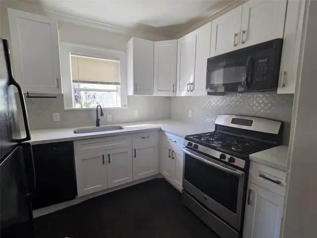 $875 | 114 Canton Street, Unit B 1/2, Houston, TX 77012