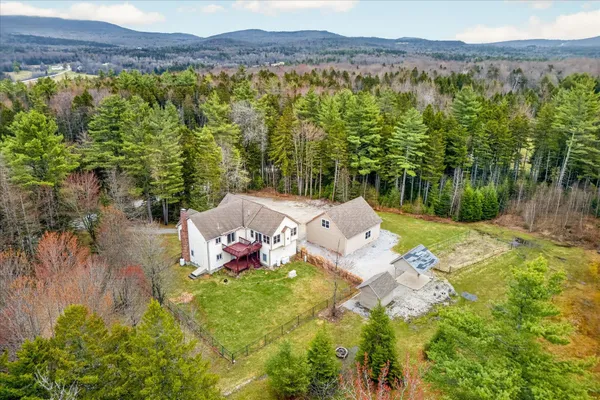 $694,900 | 38 Paradise Lane, Mount Holly, VT 05758