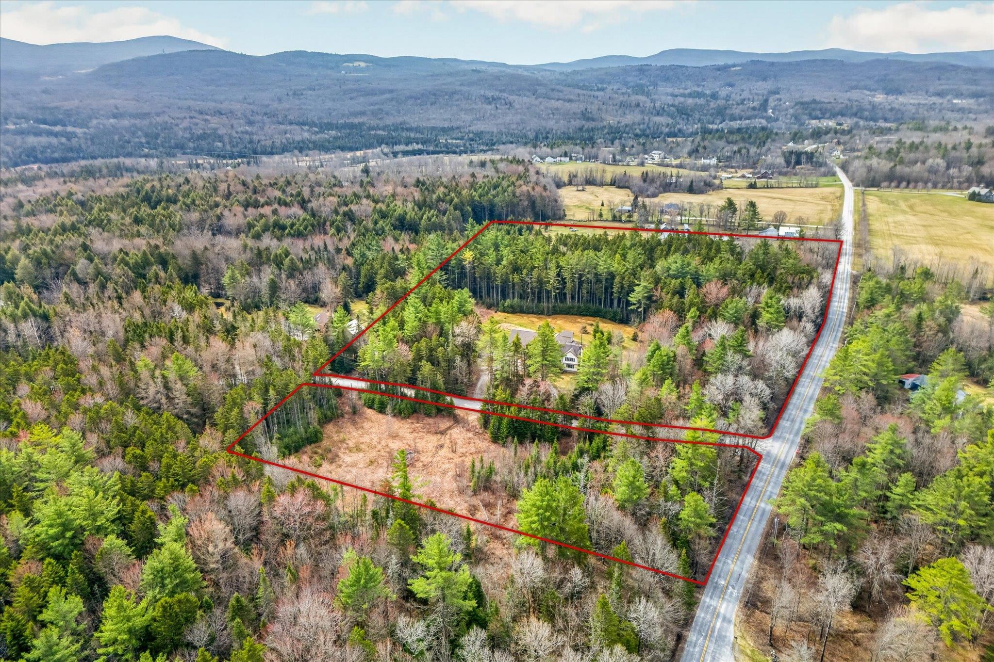 38 Paradise Lane Mount Holly, VT 05758 - Photo 4 of 56