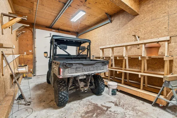 $694,900 | 38 Paradise Lane, Mount Holly, VT 05758