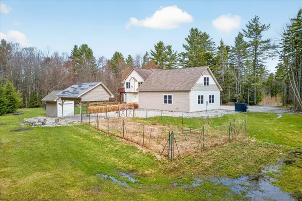 $694,900 | 38 Paradise Lane, Mount Holly, VT 05758