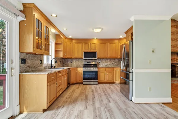 $694,900 | 38 Paradise Lane, Mount Holly, VT 05758