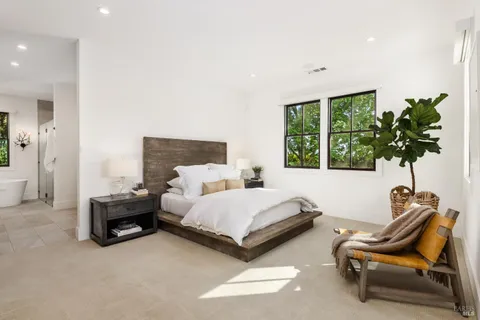 $3,650,000 | 6476 Red Winery Road, Geyserville, CA 95441