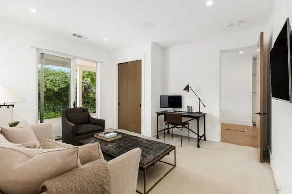 $3,650,000 | 6476 Red Winery Road, Geyserville, CA 95441