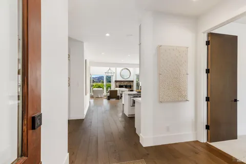 $3,650,000 | 6476 Red Winery Road, Geyserville, CA 95441