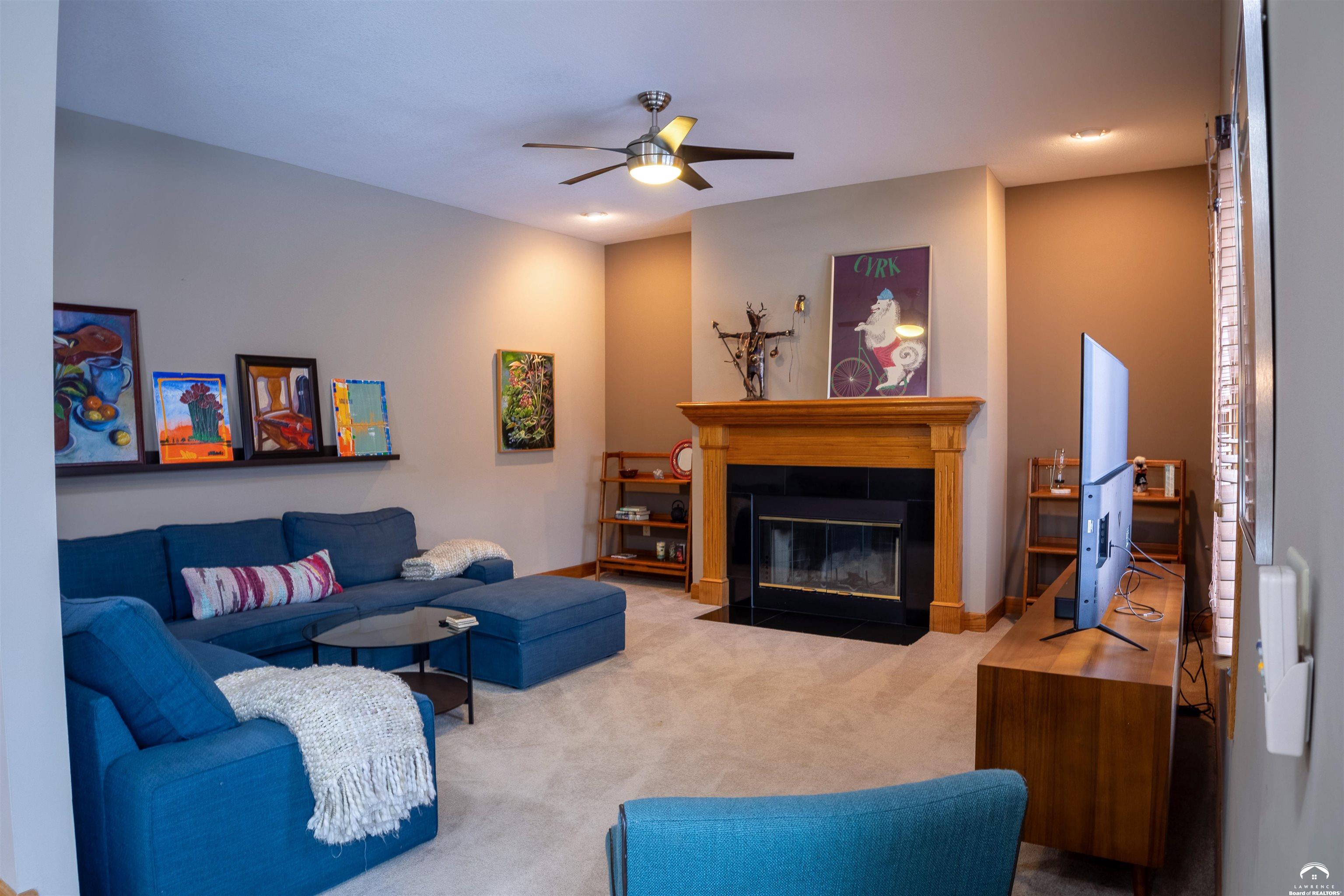 413 Terri Court Lawrence, KS 66049 - Photo 11 of 34