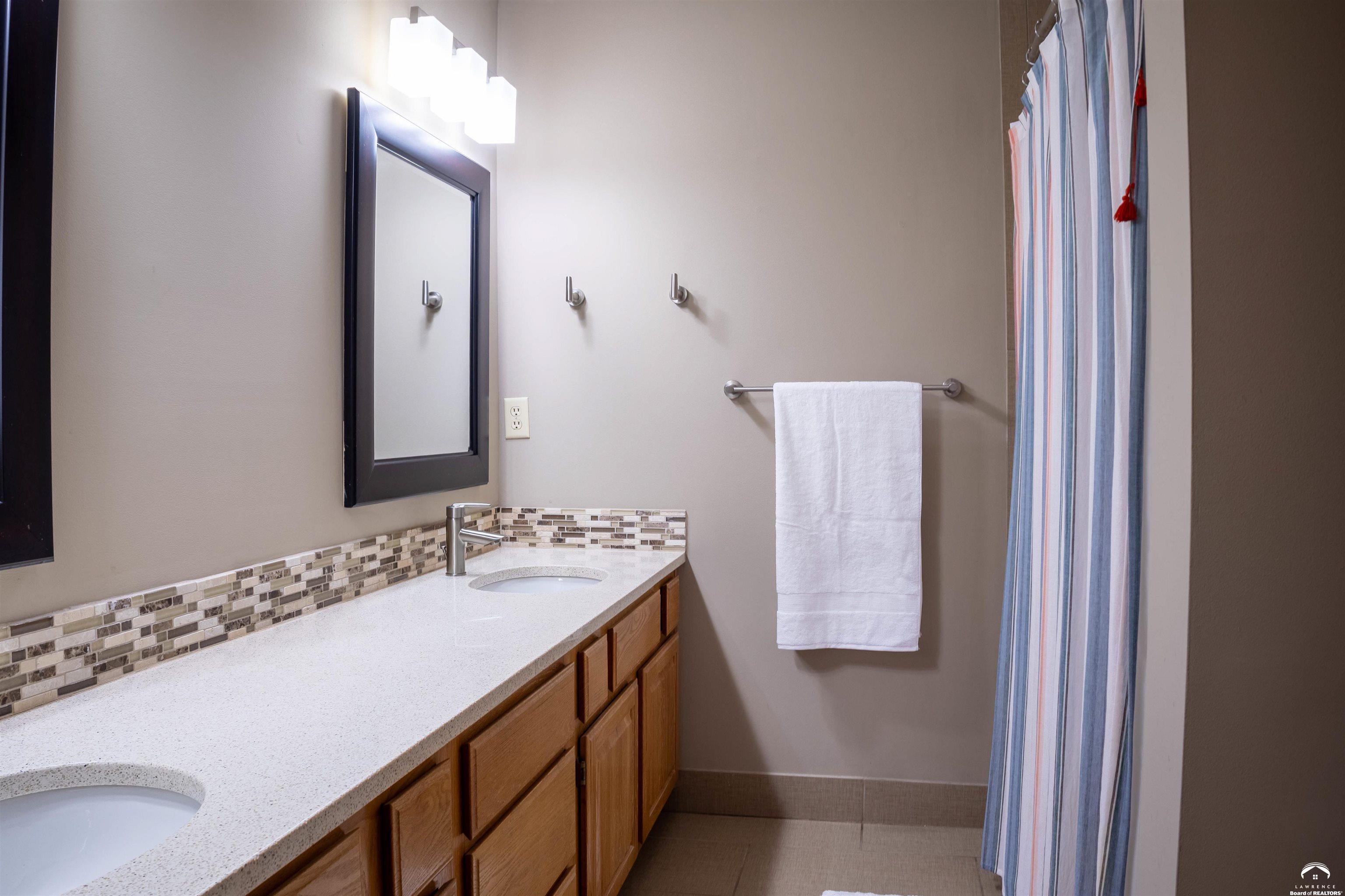 413 Terri Court Lawrence, KS 66049 - Photo 16 of 34