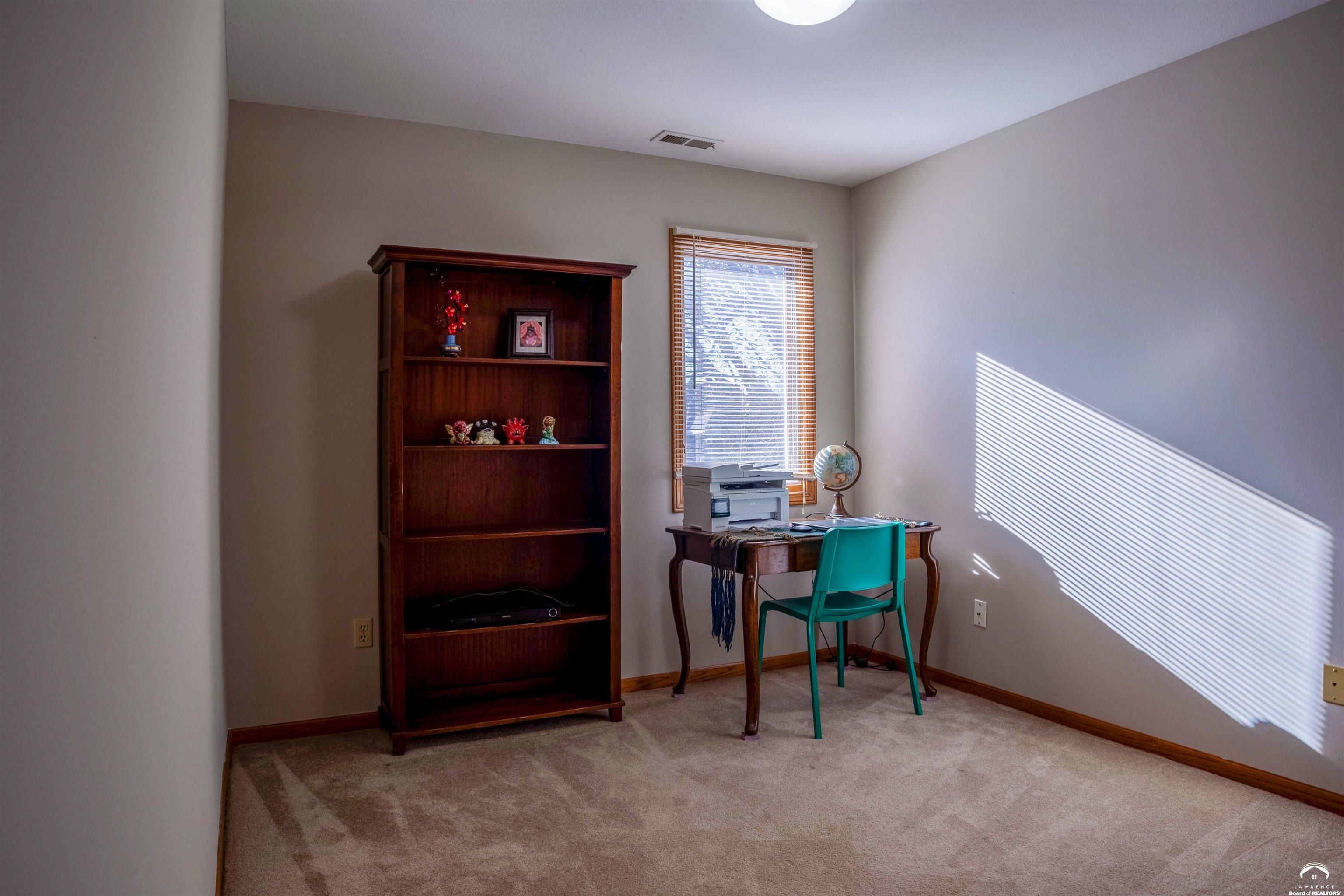 413 Terri Court Lawrence, KS 66049 - Photo 20 of 34