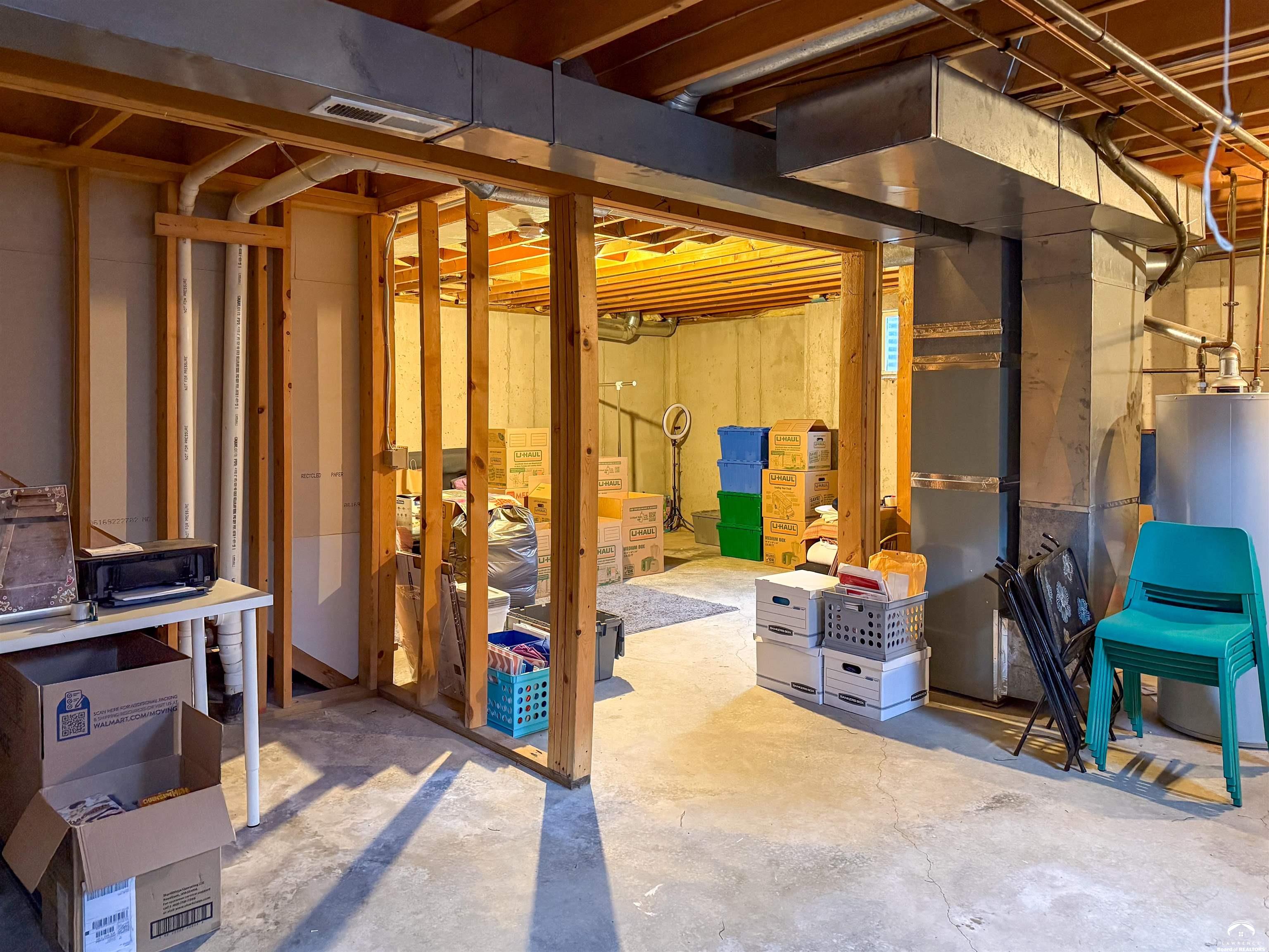 413 Terri Court Lawrence, KS 66049 - Photo 24 of 34