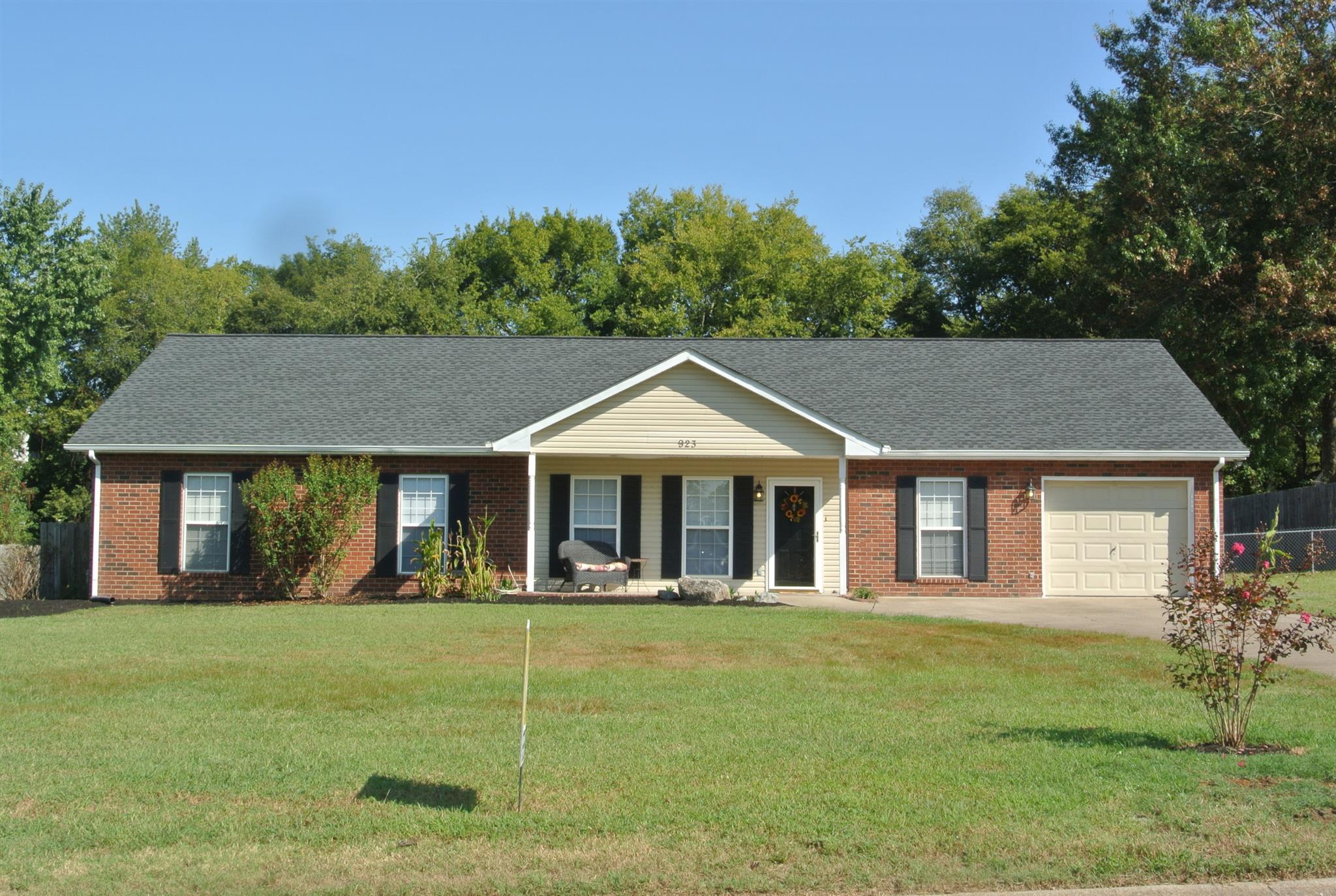 923 Emilee Point Gallatin, TN 37066 - Photo 1 of 30 SIngle Level All Brick with One Car Garage/Pedestrian Door