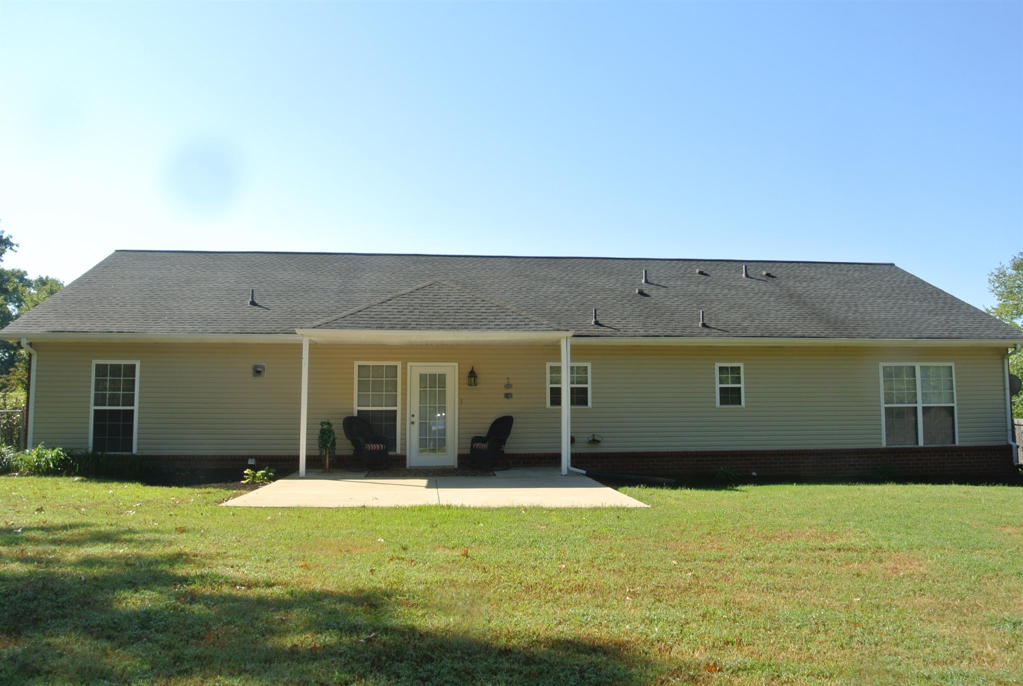 923 Emilee Point Gallatin, TN 37066 - Photo 27 of 30 Custom One Owner Walk to the Marina and Restaurant