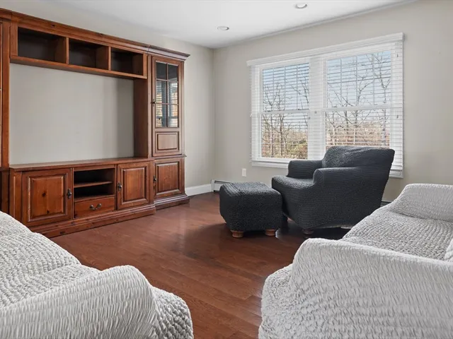 $939,900 | 5 Fletcher Drive, Westerly, RI 02891