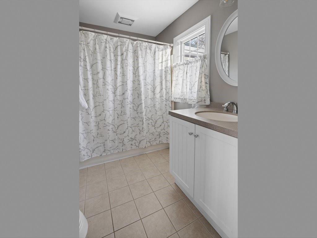 5 Fletcher Drive Westerly, RI 02891 - Photo 21 of 48